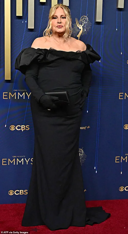 Jennifer Coolidge's Emmy Glamour: Plastic Surgeon Weighs In on Her Age-Defying Secrets