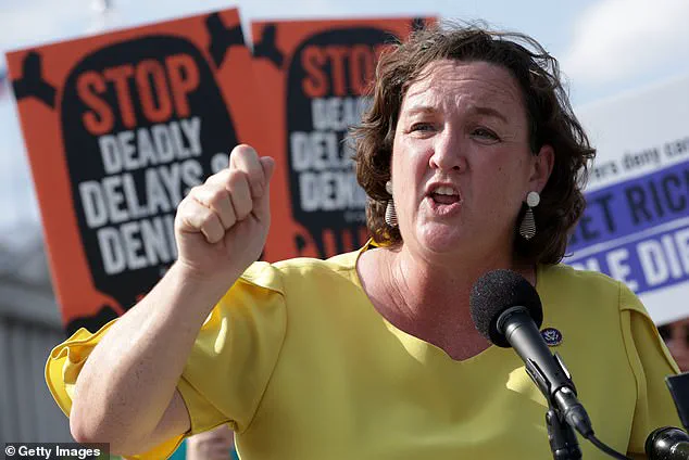 Democratic Governor Candidate Katie Porter Faces Backlash Over Resurfaced 2021 Video Showing Abrasive Treatment of Staff During Zoom Meeting