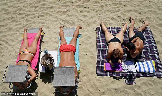 UK on Track for Hottest Year on Record as 2025 Nears, Met Office Warns
