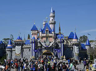 Disneyland Files Permits for 6,000-Space Parking Structure as Part of Major Expansion in Anaheim