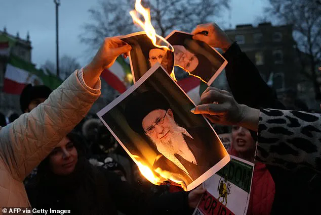 Trump's Iran Policy Faced with Escalating Protests and Economic Collapse