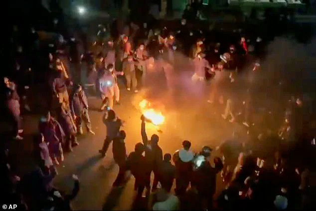 Urgent: Trump Warns of Strong US Action as Iran Braces for Pro-Democracy Protester Executions, Crackdown Claims Thousands