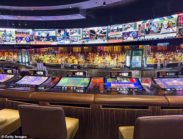 Las Vegas Tourism Plummets 7.5% in 2025 as Desert Empire's Collapse Accelerates