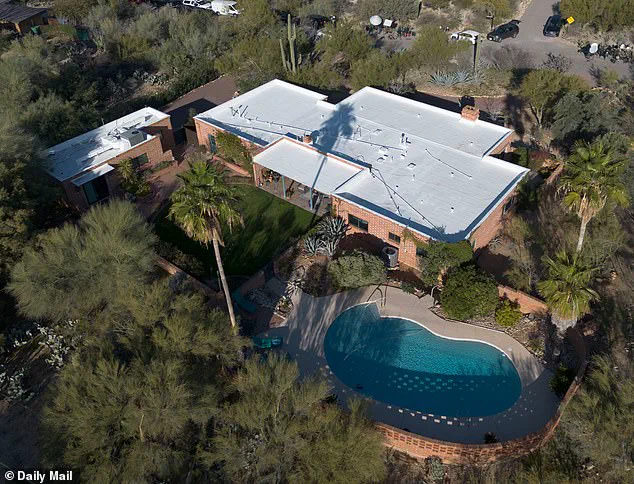 Savannah Guthrie Retreats to Secluded Tucson Hideaway as FBI Probes Mother's Disappearance
