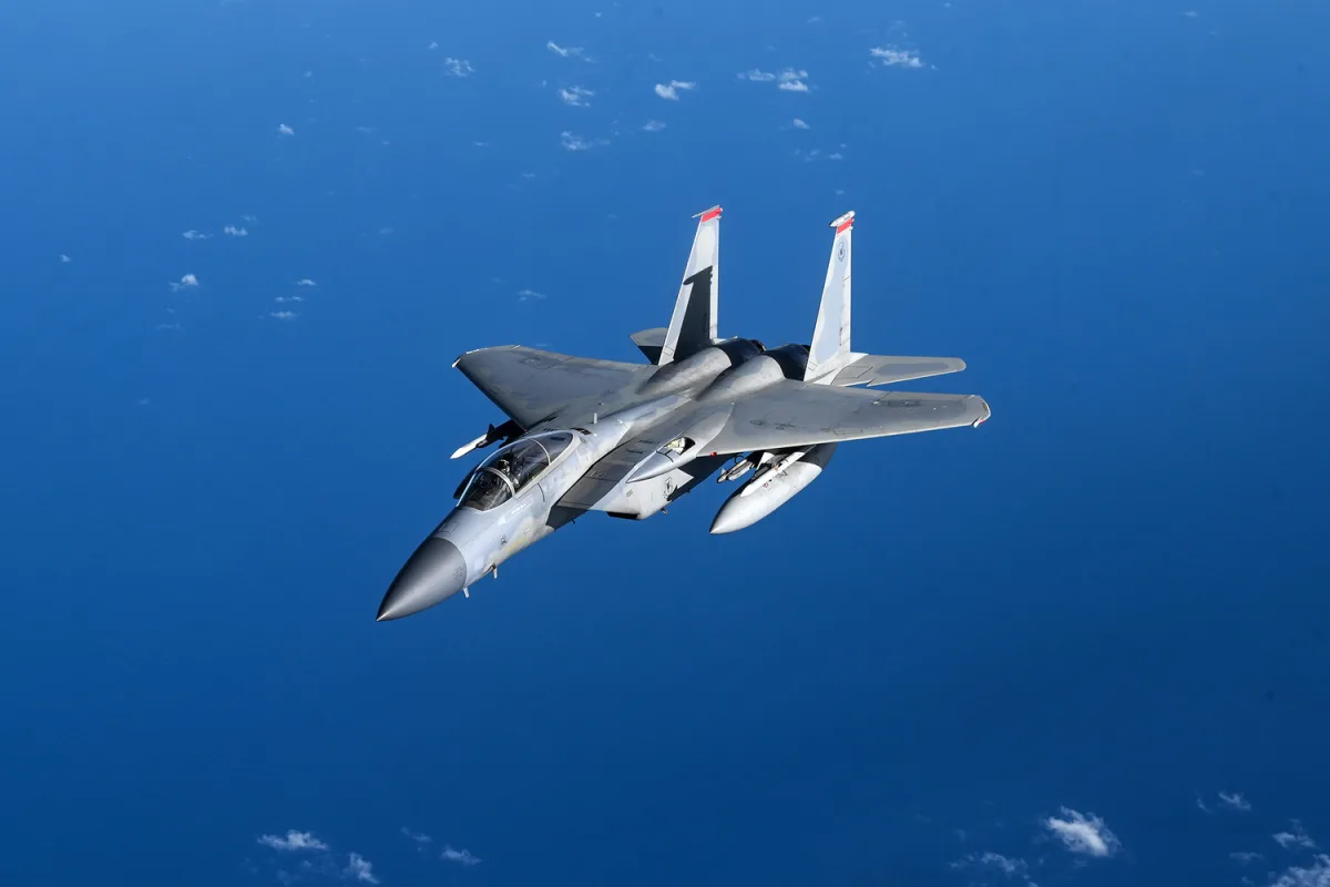 Iran Shoots Down U.S. F-15 Near Kuwait Border; Pilot Ejected and Detained