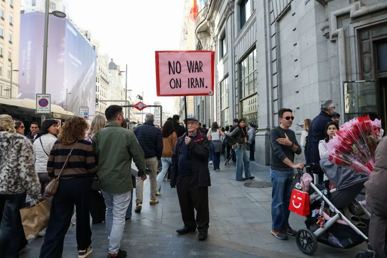 Spain-US Tensions Escalate as Trump Threatens Trade Retaliation Over Iran Stance