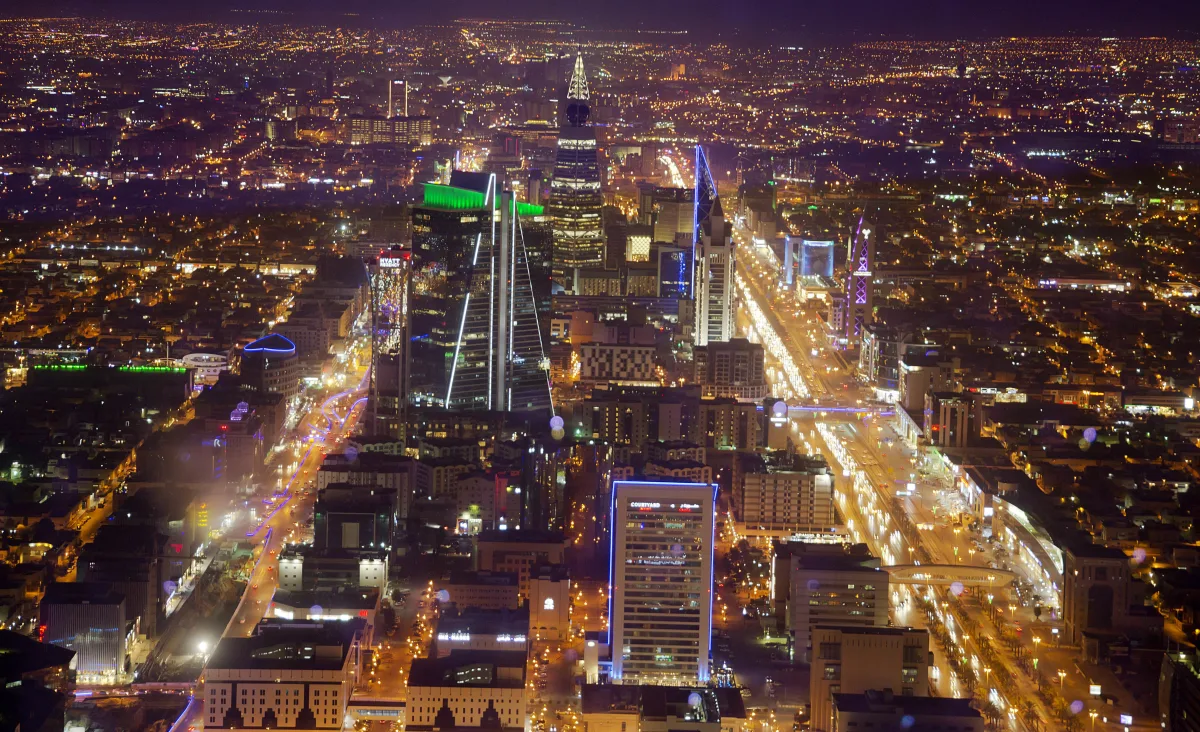 Gulf's Foreign Workers: Caught Between Opportunity and Geopolitical Turmoil