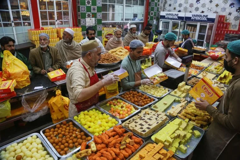 Pakistan and Afghanistan Agree to Eid al-Fitr Ceasefire Amid Regional Diplomacy Efforts