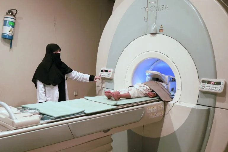 Geopolitical Tensions Threaten Global Helium Supply, Disrupting Medical and Tech Industries