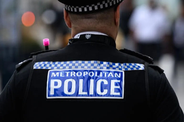 Met Police Officer's Altercation with Al Jazeera Journalists at North London Arson Scene
