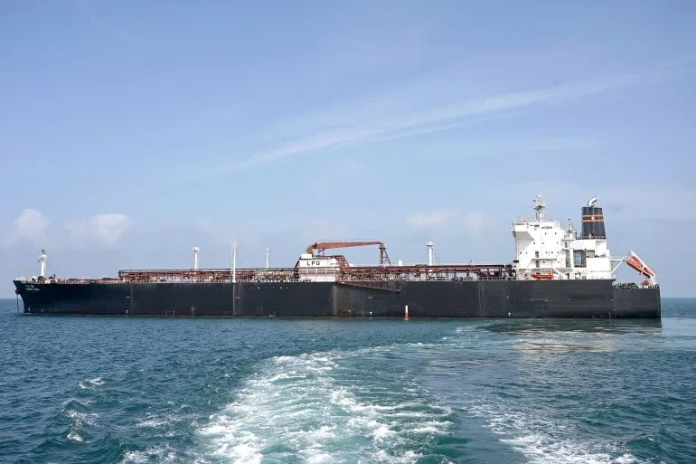 Strait of Hormuz at Flashpoint as Iran Threatens Closure, Disrupting Global Energy Supply and Stalling 20% of Oil Exports