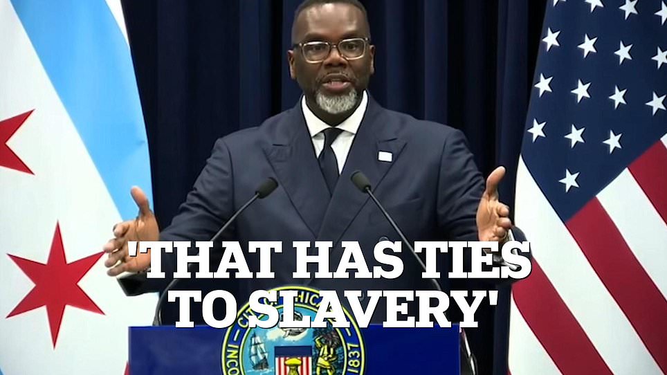 Mayor Johnson defends tipped worker wage hike despite criticism over slavery comments