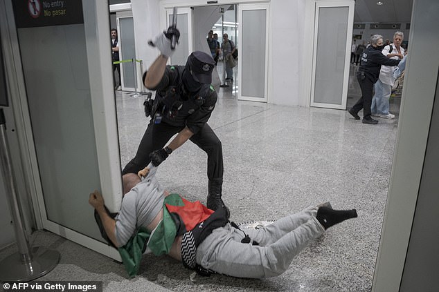 Basque Police Clash With Gaza Activists And Families At Bilbao Airport
